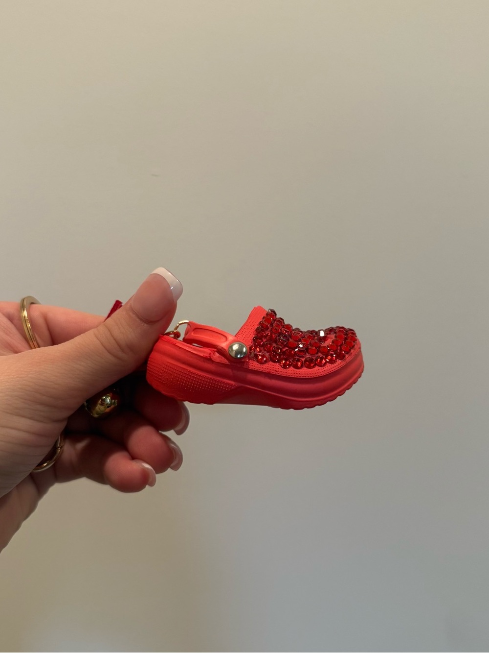 Red Rhinestone Croc Keychain - Picture 8 of 9